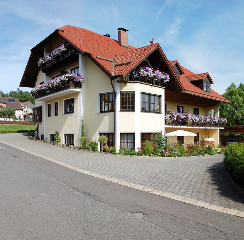 Gaestehaus Am Sonnenhang Διαμέρισμα Erbendorf Εξωτερικό φωτογραφία